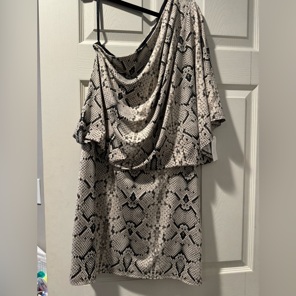 Jessica Simpson 1 shoulder snake dress- medium